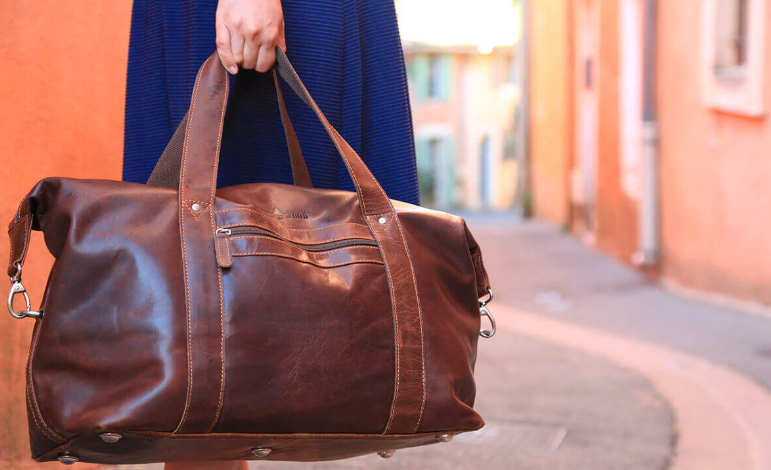 Women’s Shoulder Bag
