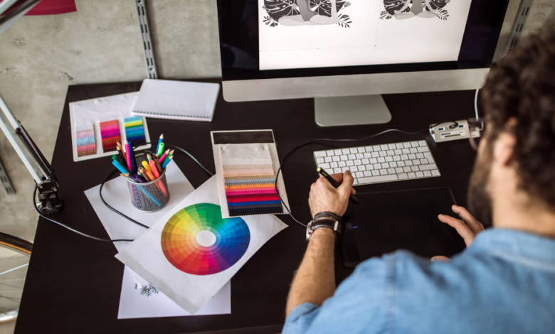 Digital Media Art vs. Traditional Art: Differences and Similarities