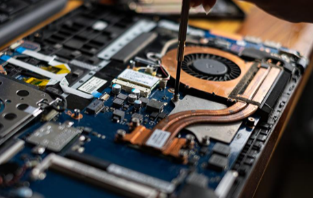 Why Choose On-Site Computer Repair Services in Calgary
