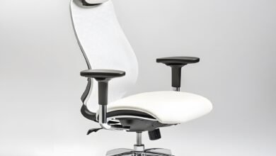 White Office Chairs: A Blend of Elegance and Functionality